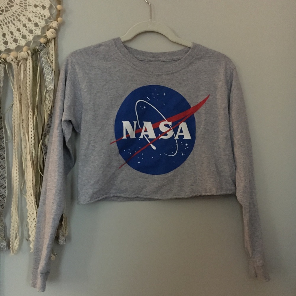 Cropped Graphic Tee